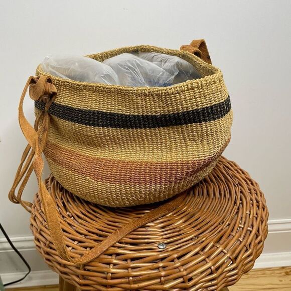 Vintage Handmade‎ Sisal Woven Leather Strap Market Tote Round Bag Tan Black - Picture 2 of 10